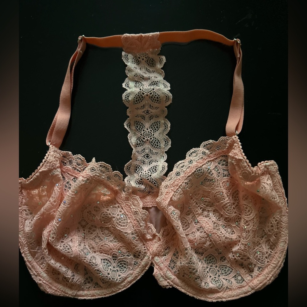 Victoria’s Secret Dream Angels Unlined Demi Bra